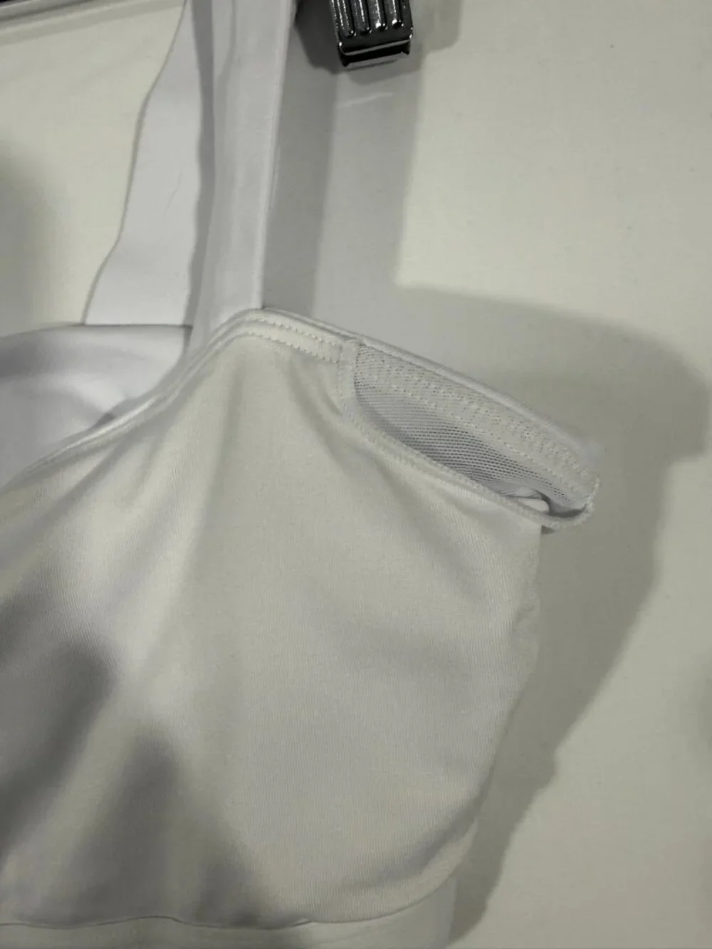 Alo Yoga White Mesh Strappy Sports Bra Size Small